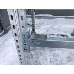 Dreifaches Untergestell für drei 1000 Liter IBC-Tanks