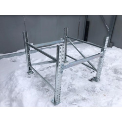 Dreifaches Untergestell für drei 1000 Liter IBC-Tanks